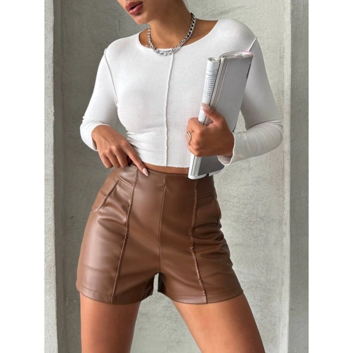 Parçalı cepli deri şort taba