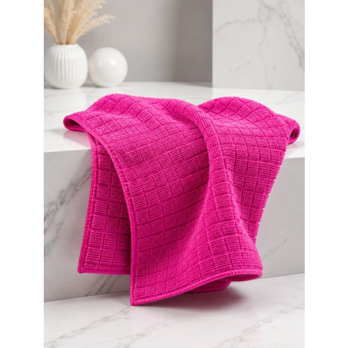 PEMBE KARELİ BEZ