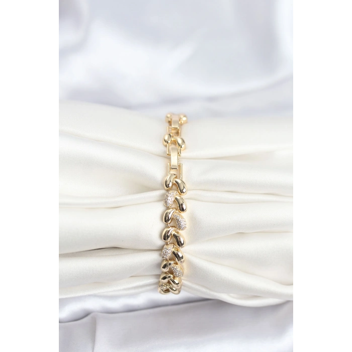 Pirinç Gold Renk VIP Seri Sarmal Damla Model Zirkon Taşlı Kadın Bileklik