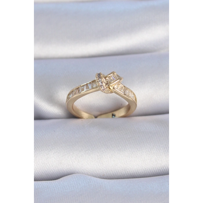 Pirinç Gold Renk Zirkon Taşlı Düğüm Model Kadın Yüzük