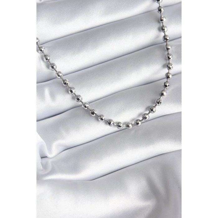 Pirinç Gümüş Renk Topçuk Detay Kadın Kolye