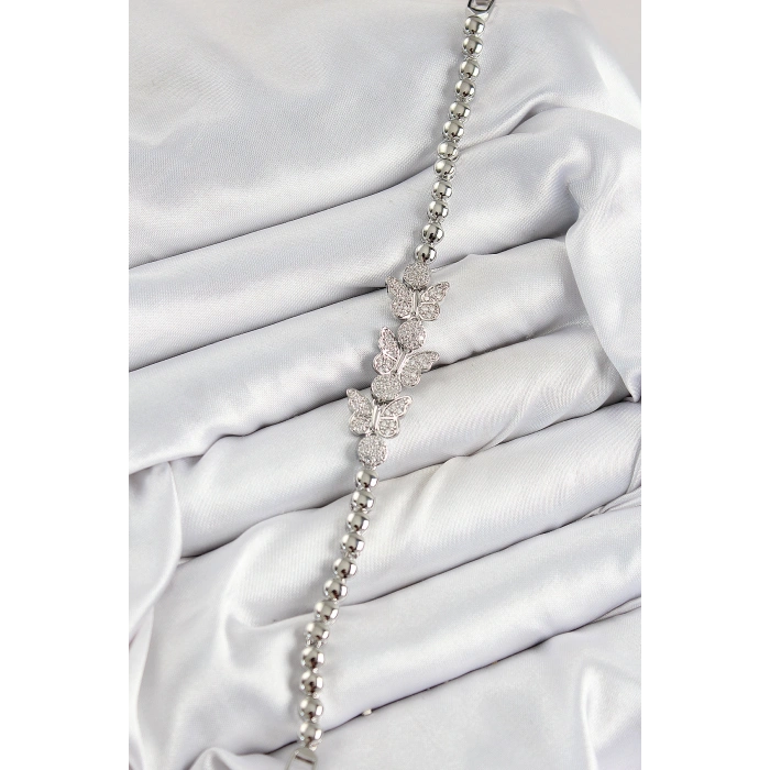 Pirinç Zirkon Taşlı Kelebek Model Gümüş Renk Kadın Bileklik