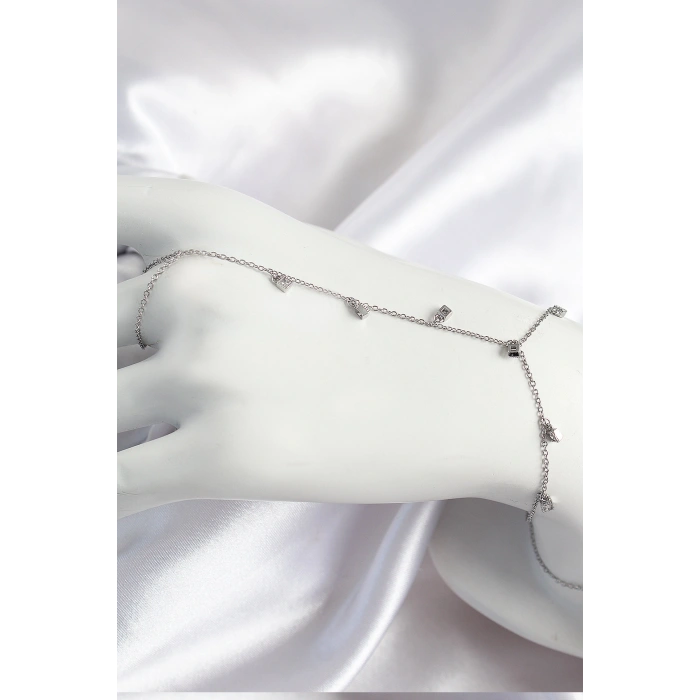 Pirinç Zirkon Taşlı Sallantılı Model Gümüş Renk Kadın Şahmeran