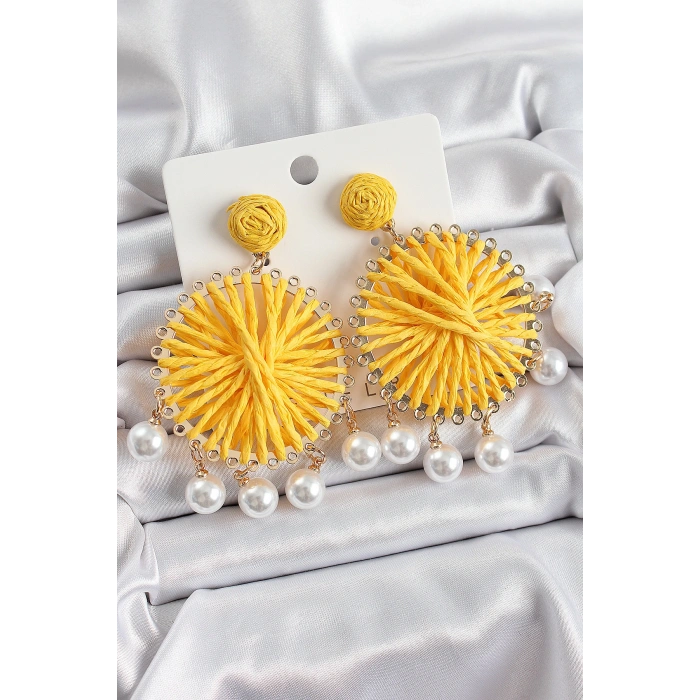 Sarı Hasır Örgü Sarmal Model Sallantılı İnci Detaylı Gold Renk Kadın Küpe