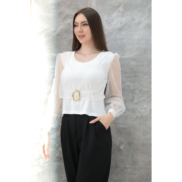 Tokalı tül kollu bluz beyaz