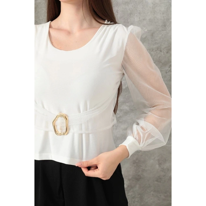 Tokalı tül kollu bluz beyaz