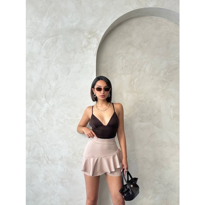 Vnlu fırfırlı şort bej s24683