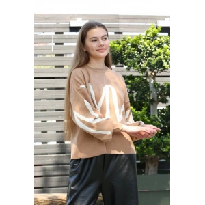 Beyaz çizgili bisiklet yaka kazak vizon