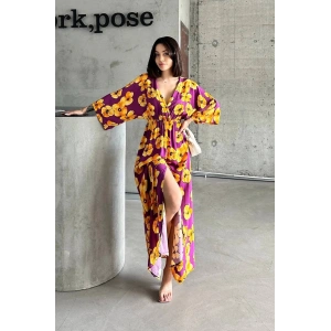 Çiçek baskılı elbise