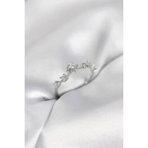 Gümüş Renk Gece Temalı Zirkon Taşlı Kadın Yüzük