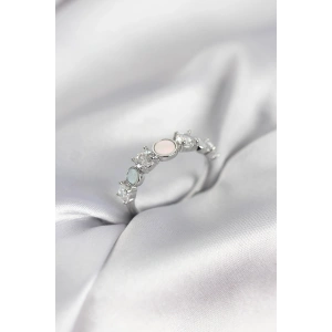 Gümüş Renk Minimal Plaka ve Zirkon Taşlı Kadın Yüzük