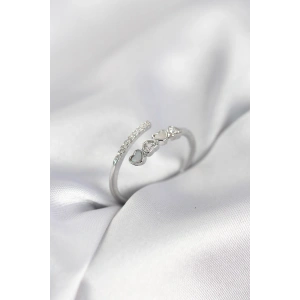 Gümüş Renk Zirkon Taşlı Minimal Kalp Model Kadın Yüzük