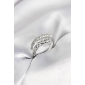 Gümüş Renk Zirkon Taşlı Sarmal Kadın Yüzük