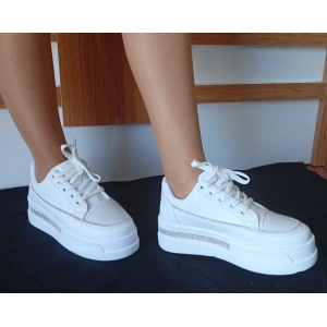 Kadın Yüksek Taban Rahat Şık Günlük Spor Ayakkabı Beyaz Renk