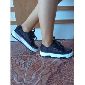 Kadın Yüksek Taban Rahat Şık Günlük Spor Ayakkabı Siyah Renk