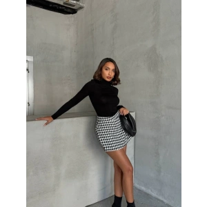 Kapaklı kaşe şort etek siyah beyaz kazayağı h261218