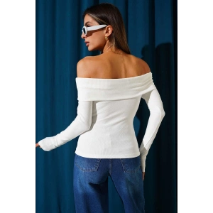 Madonna Yaka Düğmeli Bluz Beyaz