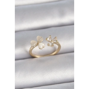 Pirinç Gold Renk Ayarlanabilir Zirkon Taşlı Kalp Beyaz Mineli Model Kadın Yüzük