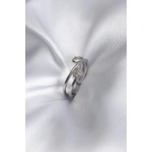 Pirinç Gümüş Renk Zirkon Taş Detay Kalp Model Kadın Yüzük