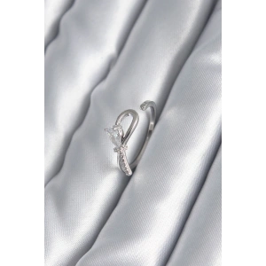 Pirinç Gümüş Renk Zirkon Taş Detay Kurdele Model Kadın Yüzük