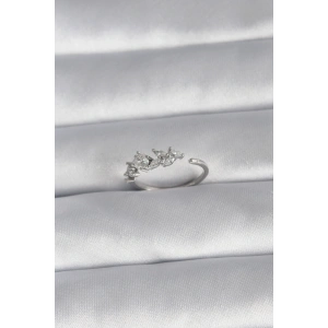 Pirinç Gümüş Renk Zirkon Taşlı Çiçek Model Kadın Yüzük