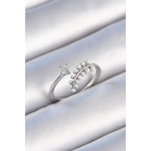 Pirinç Gümüş Renk Zirkon Taşlı İncili Yaprak Model Kadın Yüzük