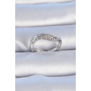 Pirinç Gümüş Renk Zirkon Taşlı Kadın Yüzük