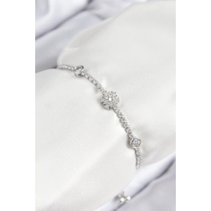 Pirinç Zirkon Taşlı Kar Tanesi Model Gümüş Renk Asansörlü Kadın Bileklik