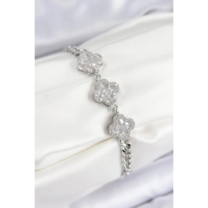 Pirinç Zirkon Taşlı Yonca Model Gümüş Renk Kadın Bileklik