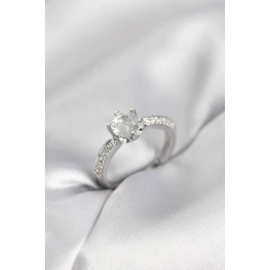 Tek Taş Model Zirkon Taşlı Gümüş Renk Kadın Yüzük