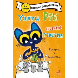 Yavru Piti Ellerini Yıkıyor