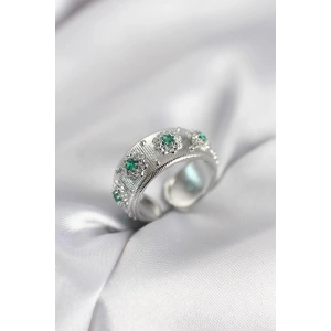 Yeşil Zirkon Taşlı Gümüş Renk Vintage Kadın Yüzük