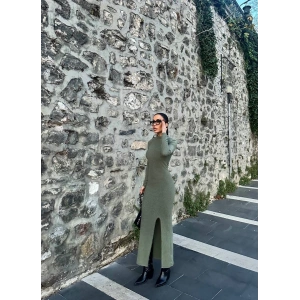 Yırtmaçlı kalın bürümcük uzun elbise Yeşil