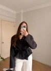 Vatkalı Dik Yaka Kuşaklı Siyah Ceket