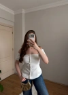 Düğmeli Omzu Açık Beyaz Korse Bluz