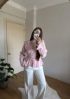 Fularlı Vatkalı Bele Oturan Pembe Bluz