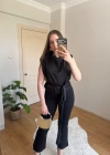 Kuşak Detaylı Vatkalı Kolsuz Siyah Saten Bluz