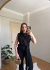 Kuşak Detaylı Vatkalı Kolsuz Siyah Saten Bluz
