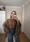 Volan Detaylı Desenli Tül Bluz