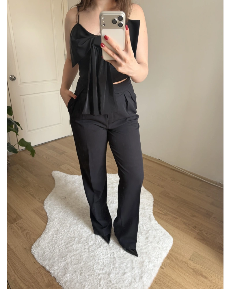 Boru Paça Siyah Kumaş Pantolon