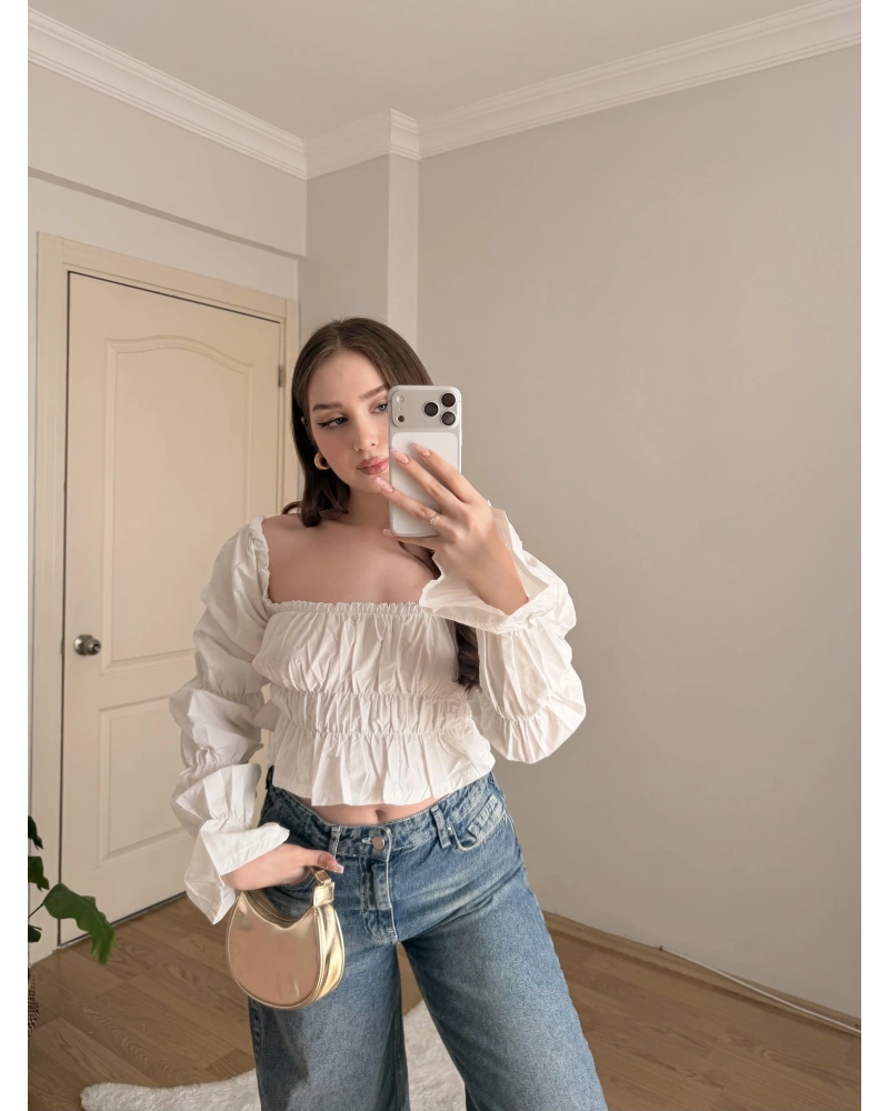 Balon Kol Omzu Açık Beyaz Crop Bluz
