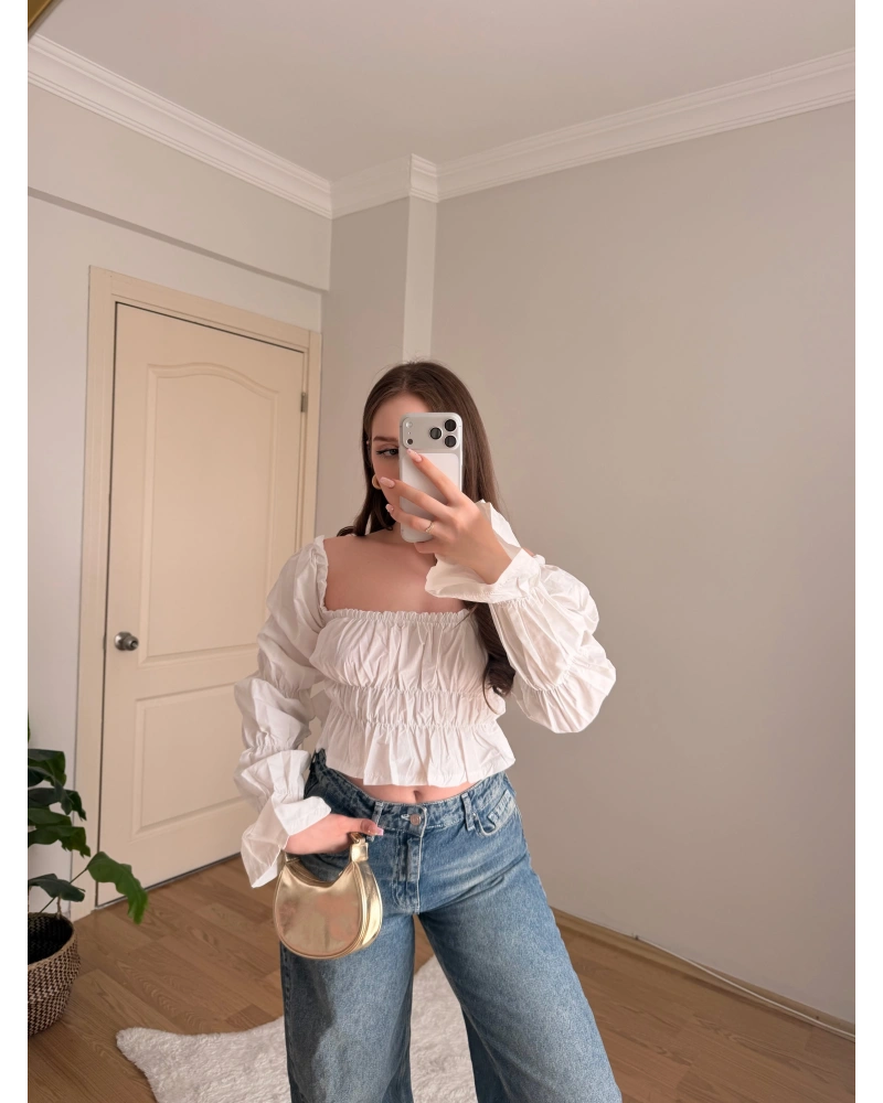 Balon Kol Omzu Açık Beyaz Crop Bluz