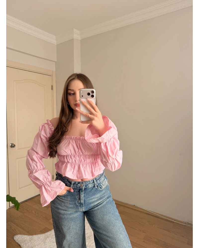 Balon Kol Omzu Açık Pembe Crop Bluz