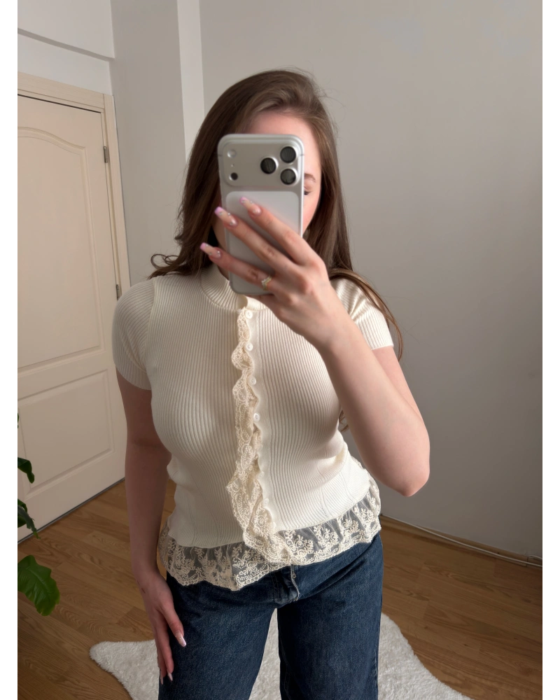 Ekru Dantelli Kısa Kollu Triko Hırka
