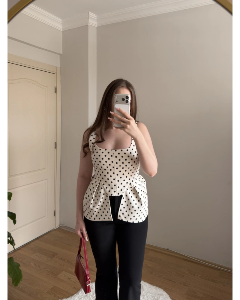 Puantiyeli Bel Detaylı Askılı Bluz