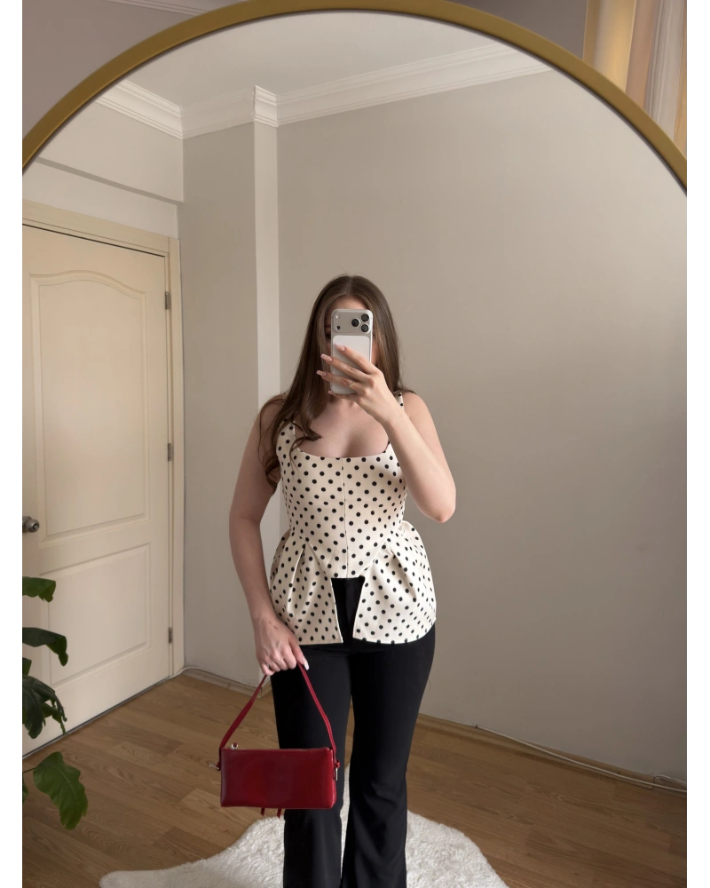 Puantiyeli Bel Detaylı Askılı Bluz