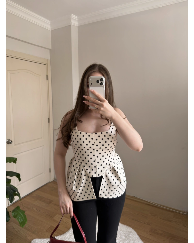 Puantiyeli Bel Detaylı Askılı Bluz
