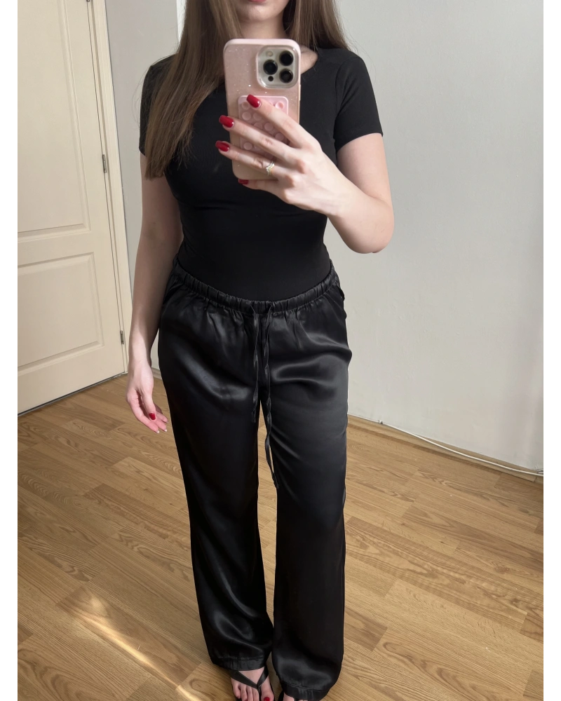 Beli Lastikli Siyah Saten Pantolon