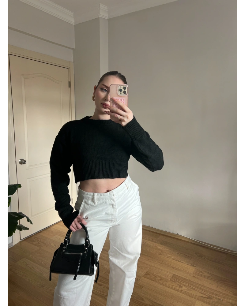 Bisiklet Yaka Siyah Crop Kazak