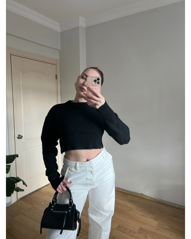 Bisiklet Yaka Siyah Crop Kazak